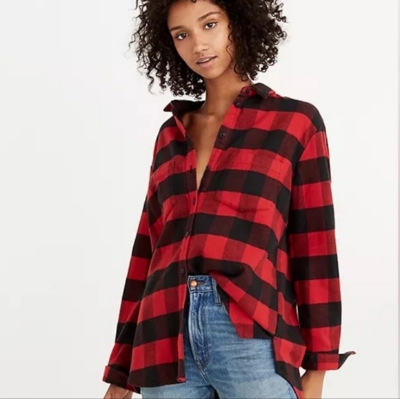 Madewell Tops - GUC Madewell red & black checkered button up top/blouse